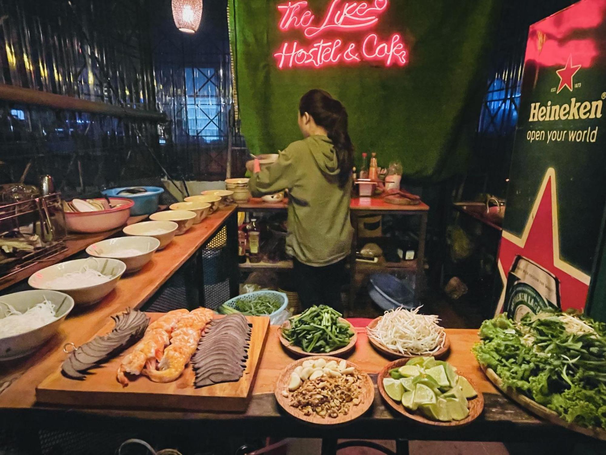 The Like Hostel & Cafe Ho Chi Minh City Bagian luar foto