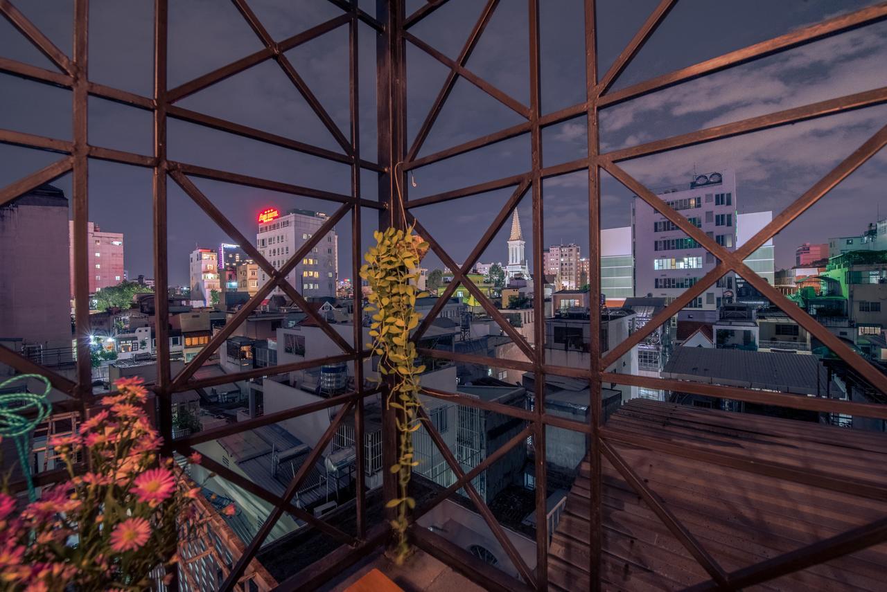 The Like Hostel & Cafe Ho Chi Minh City Bagian luar foto
